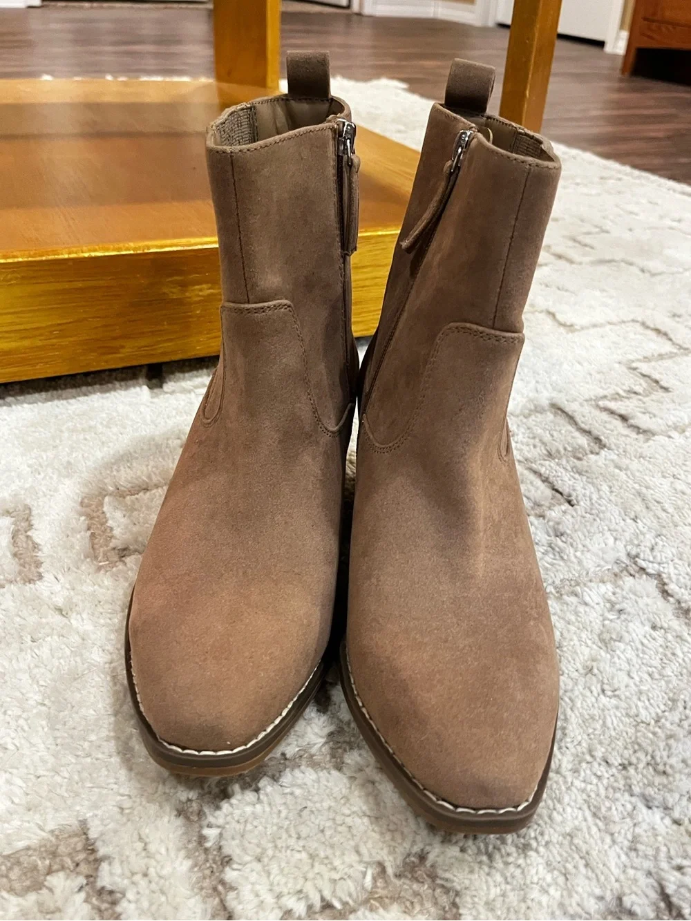 Universal Thread Taupe Western Ankle Boots Women’s 9.5 Side Zip Booties